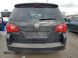 2014 Volkswagen Routan SE with VIN 2C4RVABG5ER135304, listed as a Copart auction lot 83957644 with 118,035 mi miles and Clean title. Bid and sale history available at DreamBid. Image 6.