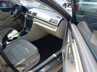 2017 Volkswagen Passat SE with VIN 1VWGT7A36HC084422, listed as a IAAI auction lot 42650872 with 135,203 mi miles and . Bid and sale history available at DreamBid. Image 5.