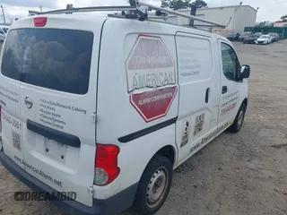 2014 Nissan NV200 S z VIN 3N6CM0KN8EK695903, wystawiony jako IAAI lot #41802909 z przebiegiem 249 813 mil mil oraz . Historia ofert i sprzedaży dostępna na DreamBid. Obrazek 4.