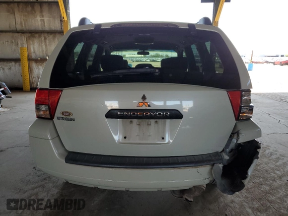 2008 Mitsubishi Endeavor LS z VIN 4A4MN21S28E011958, wystawiony jako Copart lot #55628595 z przebiegiem 188 132 mil mil oraz Szkoda całkowita • Salvage title. Historia ofert i sprzedaży dostępna na DreamBid. Obrazek 6.
