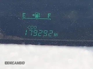 2005 Toyota Prius z VIN JTDKB20U953001557, wystawiony jako IAAI lot #42409183 z przebiegiem 179 292 mil mil oraz . Historia ofert i sprzedaży dostępna na DreamBid. Obrazek 7.