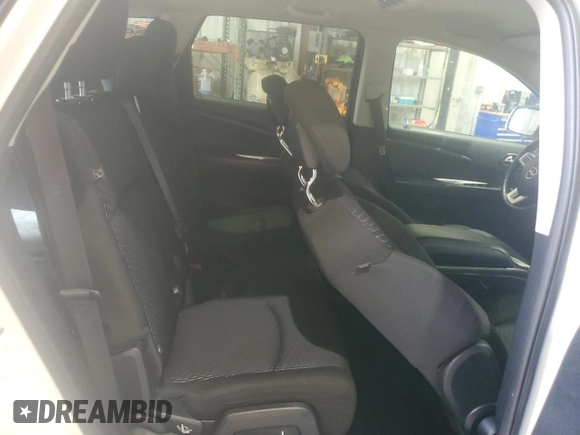 2015 Dodge Journey SXT z VIN 3C4PDCBG5FT726348, wystawiony jako Copart lot #62782925 z przebiegiem 162 652 mil mil oraz Szkoda całkowita • Salvage title. Historia ofert i sprzedaży dostępna na DreamBid. Obrazek 11.