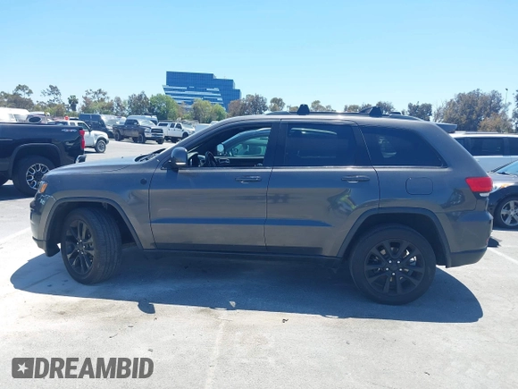 2018 Jeep Grand Cherokee Limited with VIN 1C4RJFBG5JC360978, listed as a IAAI auction lot 42182829 with 90,826 mi miles and . Bid and sale history available at DreamBid. Image 15.