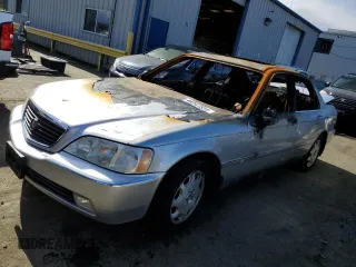 2000 Acura RL with VIN JH4KA9654YC000881, listed as a Copart auction lot 44247334 with 0 mi miles and Non Repairable. Bid and sale history available at carsss.com. Image 1.
