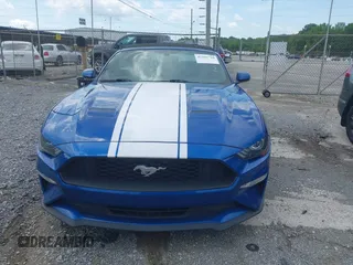 2018 Ford Mustang EcoBoost Premium z VIN 1FATP8UH3J5124748, wystawiony jako IAAI lot #42295710 z przebiegiem 143 000 mil mil oraz . Historia ofert i sprzedaży dostępna na DreamBid. Obrazek 12.