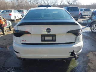 2019 Volkswagen Jetta GLI S with VIN 3VW6T7BU7KM236894, listed as a IAAI auction lot 41499098 with 107,795 mi miles. Bid and sale history available at carsss.com. Image 16.