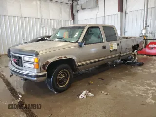 2000 GMC Sierra 1500 with VIN 1GTGC33J5YF462705, listed as a Copart auction lot 89203555 with Not Provided miles and Non Repairable. Bid and sale history available at DreamBid. Image 1.