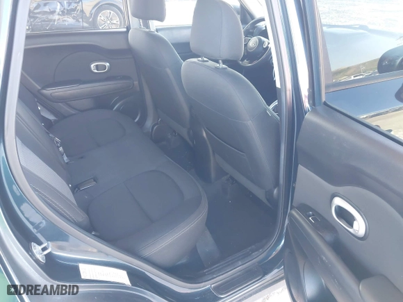2017 Kia Soul + with VIN KNDJP3A55H7462679, listed as a IAAI auction lot 41985241 with 118,186 mi miles. Bid and sale history available at carsss.com. Image 8.