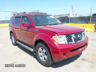 2007 Nissan Pathfinder S z VIN 5N1AR18U87C603693, wystawiony jako IAAI lot #41982606 z przebiegiem 131 588 mil mil oraz . Historia ofert i sprzedaży dostępna na DreamBid. Obrazek 1.