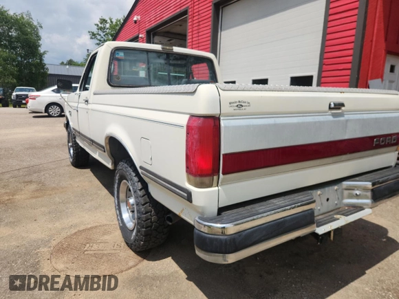 1990 Ford F-150 с VIN 1FTEF14N7LLA38988, выставлен на аукционе Copart как лот 61417455 с пробегом 46 390 миль миль и Чистый • Clean title. История ставок и продаж доступна на DreamBid. Изображение 3.