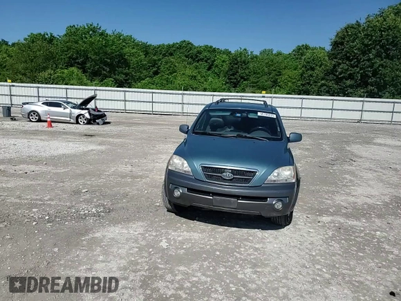 2003 Kia Sorento LX with VIN KNDJC733235055552, listed as a Copart auction lot 56196055 with 109,995 mi miles and Salvage title. Bid and sale history available at DreamBid. Image 14.
