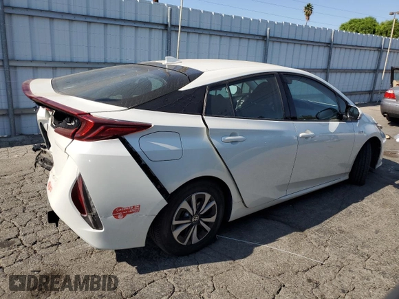 2017 Toyota Prius Plus with VIN JTDKARFP2H3060970, listed as a Copart auction lot 66115595 with 98,235 mi miles and Salvage title. Bid and sale history available at DreamBid. Image 3.