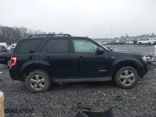 2008 Ford Escape Limited with VIN 1FMCU04118KD57249, listed as a IAAI auction lot 41739979 with 177,598 mi miles. Bid and sale history available at carsss.com. Image 13.