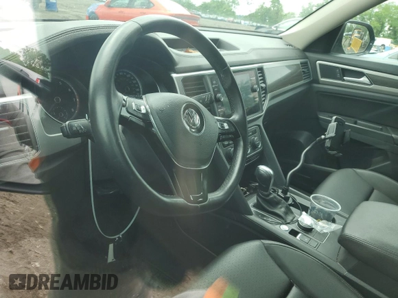 2018 Volkswagen Atlas SE with VIN 1V2LR2CA1JC557159, listed as a Copart auction lot 58399245 with Not provided miles and Salvage title. Bid and sale history available at DreamBid. Image 8.