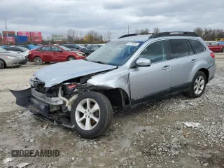 2013 Subaru Outback 2.5i Premium with VIN 4S4BRCBC8D3279141, listed as a Copart auction lot 82776914 with 157,962 mi miles and Salvage Title. Bid and sale history available at carsss.com. Image 1.