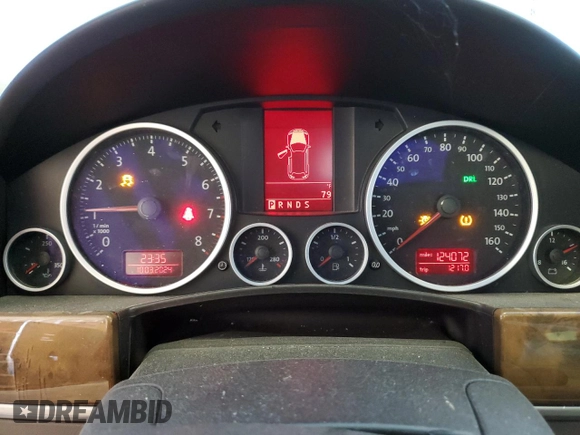 2010 Volkswagen Touareg VR6 with VIN WVGBF7A92AD002237, listed as a Copart auction lot 73919754 with 124,072 mi miles and Salvage Title. Bid and sale history available at DreamBid. Image 9.