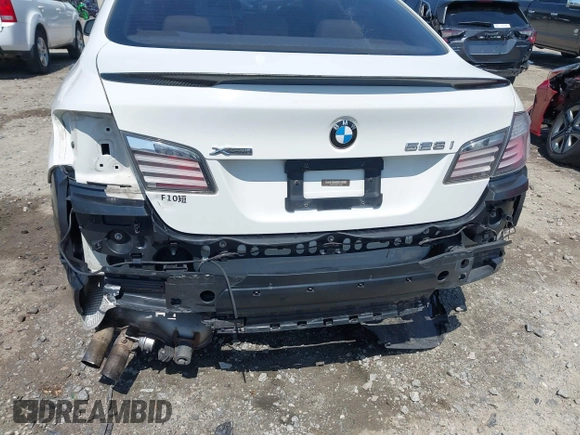 2013 BMW 5 Series 528i xDrive with VIN WBAXH5C52DD113388, listed as a IAAI auction lot 41997250 with 145,990 mi miles and . Bid and sale history available at carsss.com. Image 6.