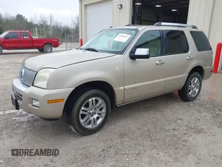 2007 Mercury Mountaineer Premier with VIN 4M2EU38E77UJ06759, listed as a IAAI auction lot 41801817 with 203,229 mi miles. Bid and sale history available at carsss.com. Image 2.