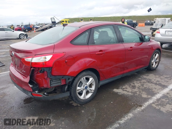 2014 Ford Focus SE with VIN 1FADP3F22EL112110, listed as a IAAI auction lot 41582585 with 107,285 mi miles. Bid and sale history available at carsss.com. Image 4.