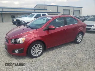 2012 Chevrolet Sonic LT z VIN 1G1JC5SH3C4202977, wystawiony jako Copart lot #52846595 z przebiegiem 142 774 mil mil oraz Szkoda całkowita • Salvage title. Historia ofert i sprzedaży dostępna na DreamBid. Obrazek 1.