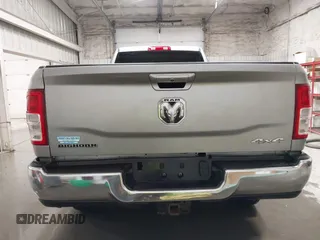 2020 Ram 2500 Big Horn z VIN 3C6UR5JL0LG116089, wystawiony jako IAAI lot #41433137 z przebiegiem 53 399 mil mil oraz . Historia ofert i sprzedaży dostępna na DreamBid. Obrazek 16.
