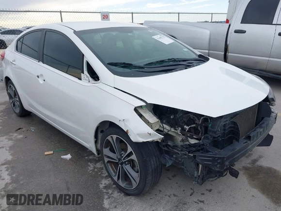 2014 Kia Forte EX with VIN KNAFX4A88E5089308, listed as a IAAI auction lot 41652732 with 226,130 mi miles. Bid and sale history available at carsss.com. Image 1.