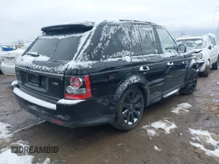 2013 Land Rover Range Rover Sport HSE with VIN SALSF2D47DA802344, listed as a IAAI auction lot 40926644 with 59,389 mi miles. Bid and sale history available at carsss.com. Image 4.