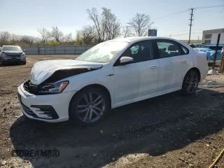 2018 Volkswagen Passat S z VIN 1VWAA7A32JC003739, wystawiony jako Copart lot #54166125 z przebiegiem 74 957 mil mil oraz Szkoda całkowita • Salvage title. Historia ofert i sprzedaży dostępna na DreamBid. Obrazek 1.