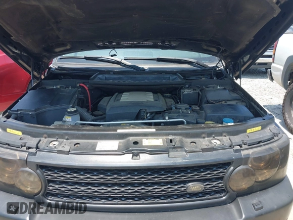 2007 Land Rover Range Rover HSE with VIN SALMF154X7A242292, listed as a IAAI auction lot 42574900 with Not provided miles and . Bid and sale history available at DreamBid. Image 10.