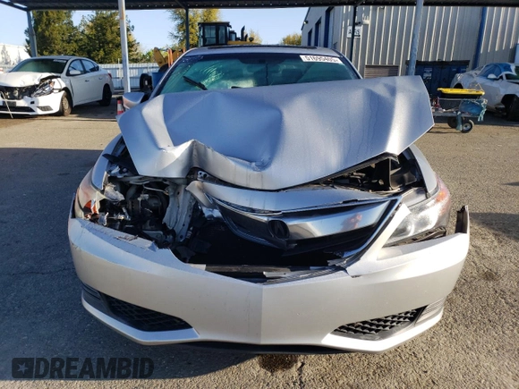 2014 Acura ILX z VIN 19VDE1F32EE008473, wystawiony jako Copart lot #51695405 z przebiegiem 149 913 mil mil oraz Szkoda całkowita • Salvage title. Historia ofert i sprzedaży dostępna na DreamBid. Obrazek 5.