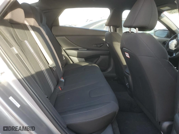 2025 Hyundai Elantra SEL Sport with VIN KMHLM4DG7SU870187, listed as a Copart auction lot 43471725 with 4,886 mi miles and Salvage Title. Bid and sale history available at carsss.com. Image 10.