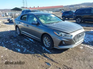 2018 Hyundai Sonata SE with VIN 5NPE24AF5JH679701, listed as a IAAI auction lot 41095174 with 30,579 mi miles and . Bid and sale history available at carsss.com. Image 1.