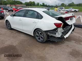2020 Kia Forte LXS with VIN 3KPF24AD7LE142998, listed as a IAAI auction lot 42051498 with 166,013 mi miles and . Bid and sale history available at carsss.com. Image 3.