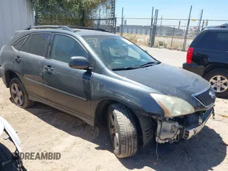 2005 Lexus RX 330 z VIN 2T2HA31U65C084238, wystawiony jako IAAI lot #42047465 z przebiegiem 132 387 mil mil oraz . Historia ofert i sprzedaży dostępna na DreamBid. Obrazek 1.