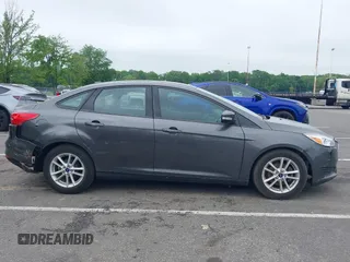 2015 Ford Focus SE с VIN 1FADP3F2XFL353236, выставлен на аукционе IAAI как лот 42258202 с пробегом 28 606 миль миль и . История ставок и продаж доступна на DreamBid. Изображение 13.