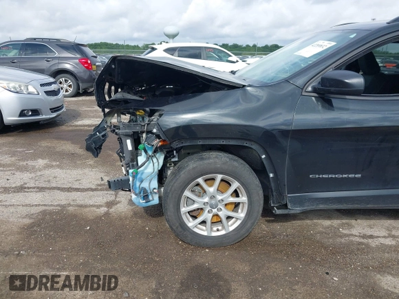 2016 Jeep Cherokee Sport with VIN 1C4PJMAB8GW290174, listed as a IAAI auction lot 42289832 with 155,186 mi miles and . Bid and sale history available at DreamBid. Image 6.
