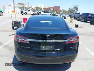2019 Tesla Model S 75D с VIN 5YJSA1E22KF304098, выставлен на аукционе IAAI как лот 42293794 с пробегом 49 545 миль миль и . История ставок и продаж доступна на DreamBid. Изображение 16.