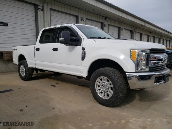 2017 Ford Super Duty F-250 SRW Lariat with VIN 1FT7W2B68HEE84623, listed as a Copart auction lot 46884095 with 133,015 mi miles and Salvage Title. Bid and sale history available at carsss.com. Image 4.
