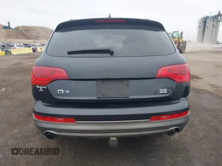 2010 Audi Q7 Premium Plus with VIN WA1LYAFE6AD007439, listed as a IAAI auction lot 42570983 with 96,542 mi miles and . Bid and sale history available at DreamBid. Image 17.