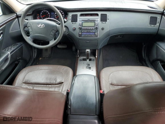 2011 Hyundai Azera GLS with VIN KMHFC4DD1BA540567, listed as a Copart auction lot 51870535 with 131,226 mi miles and Non Repairable. Bid and sale history available at carsss.com. Image 8.