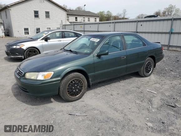 2001 Toyota Camry CE with VIN 4T1BG22K51U813533, listed as a Copart auction lot 53933705 with 200,769 mi miles and Salvage Title. Bid and sale history available at carsss.com. Image 1.