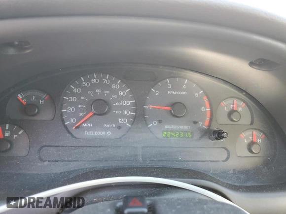 2002 Ford Mustang Standard with VIN 1FAFP40412F172592, listed as a Copart auction lot 65429945 with 224,231 mi miles and Clean title. Bid and sale history available at DreamBid. Image 9.