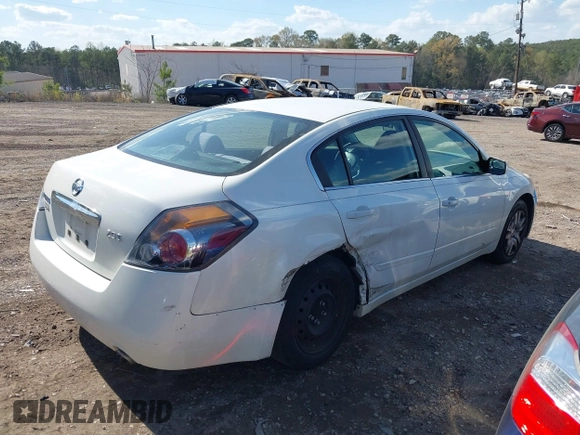 2012 Nissan Altima S z VIN 1N4AL2AP0CC258367, wystawiony jako IAAI lot #41879502 z przebiegiem 202 231 mil mil oraz . Historia ofert i sprzedaży dostępna na DreamBid. Obrazek 6.