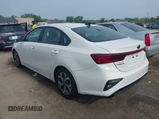 2021 Kia Forte LXS с VIN 3KPF24AD2ME409093, выставлен на аукционе IAAI как лот 42668655 с пробегом 39 905 миль миль и . История ставок и продаж доступна на DreamBid. Изображение 3.