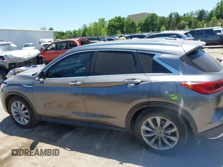 2019 Infiniti QX50 Essential с VIN 3PCAJ5M1XKF134746, выставлен на аукционе IAAI как лот 42315000 с пробегом 120 984 миль миль и . История ставок и продаж доступна на DreamBid. Изображение 14.