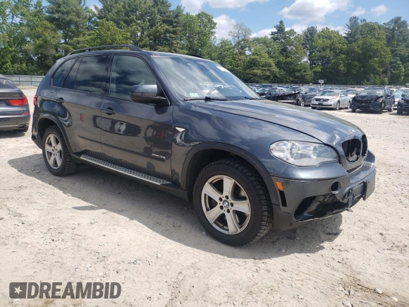 2013 BMW X5 xDrive50i with VIN 5UXZV8C53D0C15412, listed as a Copart auction lot 59331385 with 127,348 mi miles and Clean title. Bid and sale history available at DreamBid. Image 4.
