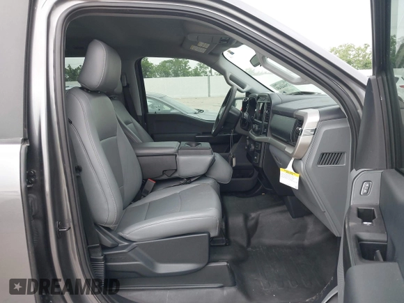 2021 Ford F-150 XL с VIN 1FTEW1CP9MFC03913, выставлен на аукционе IAAI как лот 42094145 с пробегом 58 147 миль миль и . История ставок и продаж доступна на DreamBid. Изображение 5.