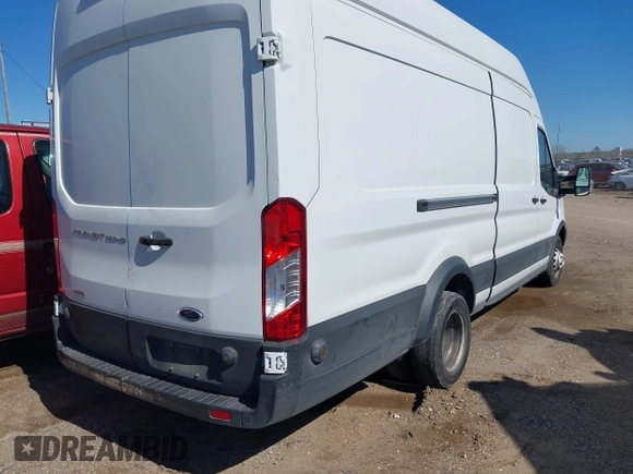 2019 Ford Transit Cargo with VIN 1FTBF4XG4KKB77790, listed as a IAAI auction lot 41711746 with 198,739 mi miles. Bid and sale history available at carsss.com. Image 4.