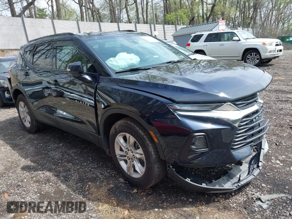 2021 Chevrolet Blazer LT z VIN 3GNKBHRS5MS518326, wystawiony jako IAAI lot #42113191 z przebiegiem 63 035 mil mil oraz . Historia ofert i sprzedaży dostępna na DreamBid. Obrazek 1.