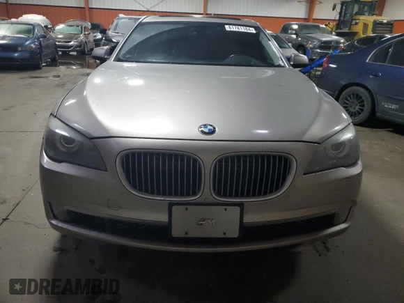 2010 BMW 7 Series 750Li xDrive z VIN WBAKC8C5XAC431447, wystawiony jako Copart lot #81781184 z przebiegiem 241 753 mil mil oraz Czysty tytuł • Clean title. Historia ofert i sprzedaży dostępna na DreamBid. Obrazek 5.